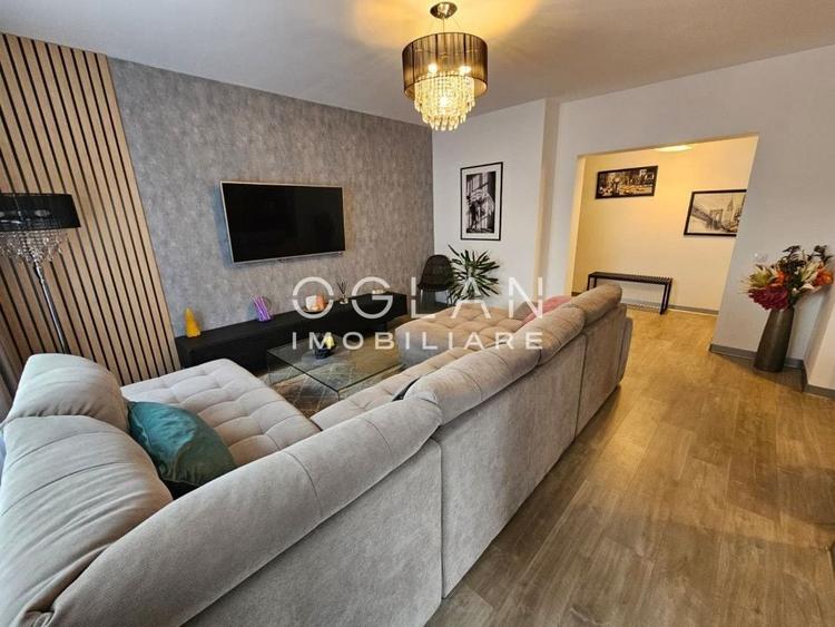 Apartament cu 3 camere semidecomandat, mobilat în Șelimbăr