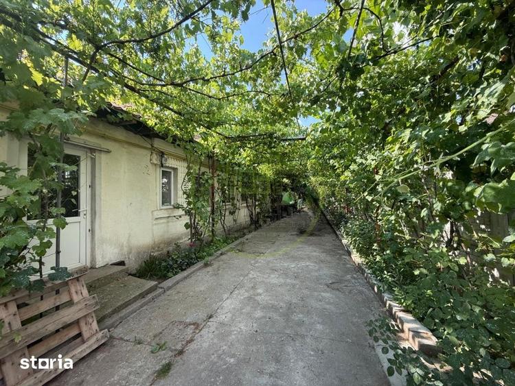 Casă cu 4 camere cu Teren 462 Mp în Cernele