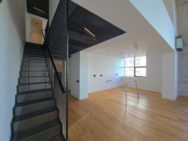Apartament cu 4 camere în Floreasca
