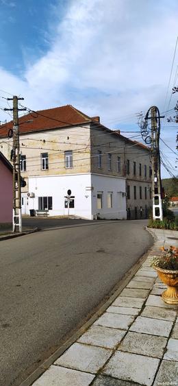 Casă cu Teren 1024 Mp în Baia de Criș