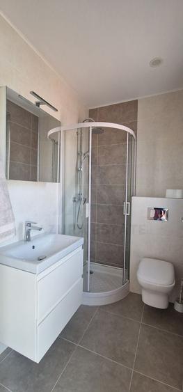 Apartament cu 3 camere decomandat, mobilat în Calea Dumbrăvii