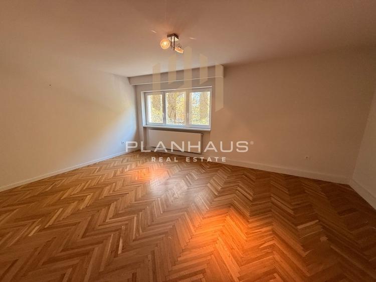 Apartament cu 4 camere decomandat, mobilat în Ultracentral