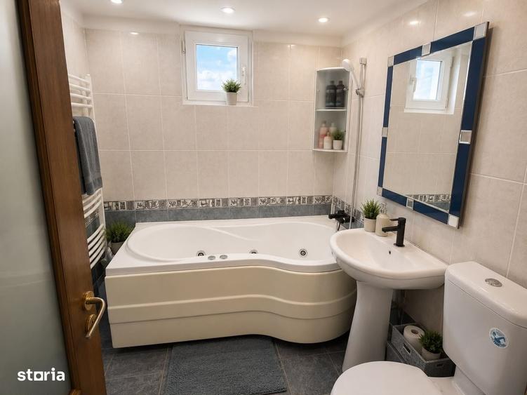 Apartament cu 4 camere semidecomandat în Berceni
