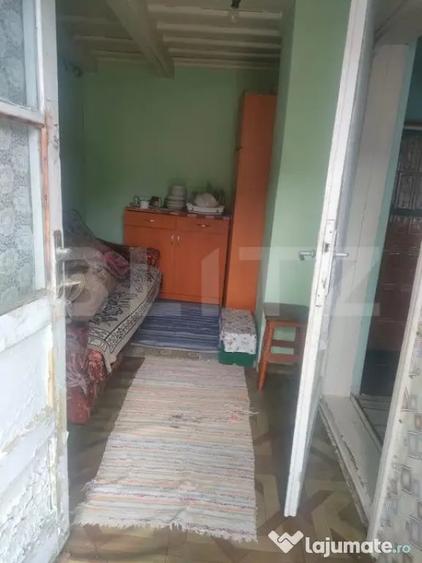 Casă cu 3 camere cu Teren 1500 Mp în Negostina