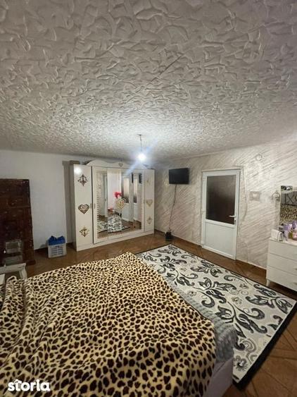 Casă cu 3 camere cu Teren 320 Mp în Central