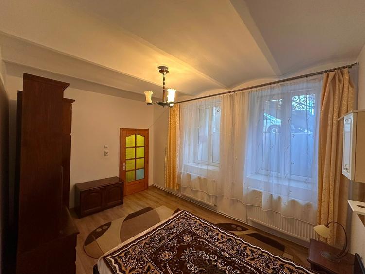 Inchiriez apartament 1 camera, bucatarie, hol baie in centru langa Hotel Hilton str 21 decembrie! Apartamentul este la demisol renovat! - 3