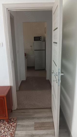 Inchiriez apartament zona SUPERNOVA - 2