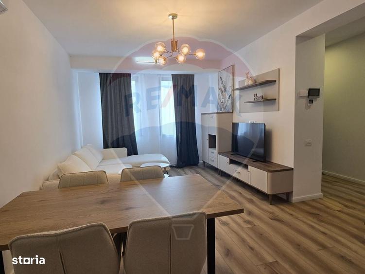 Casă cu 4 camere cu Teren 300 Mp în Ferme