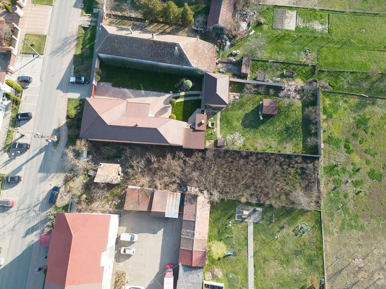 Teren Construcții intravilan de 890 mp, în Vladimirescu