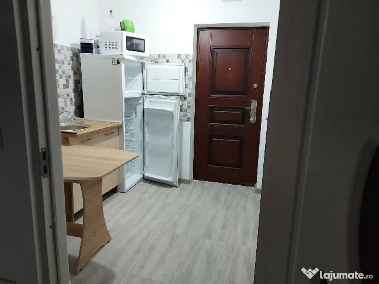 Garsonieră decomandată în Artego