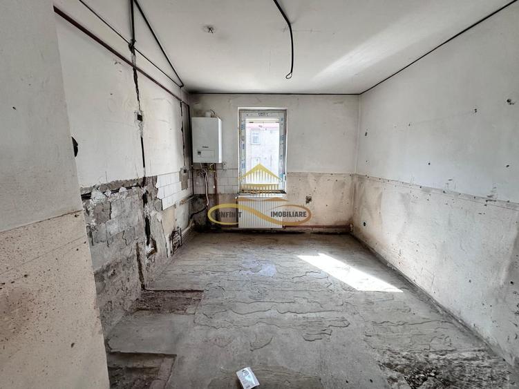 Apartament cu 2 camere decomandat în Central