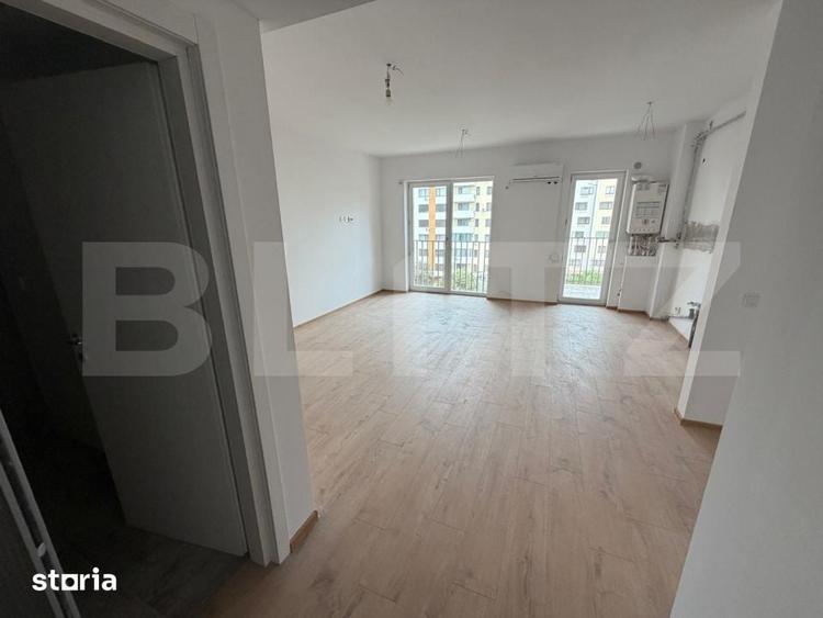 Apartament cu 3 camere în Craiovița Nouă