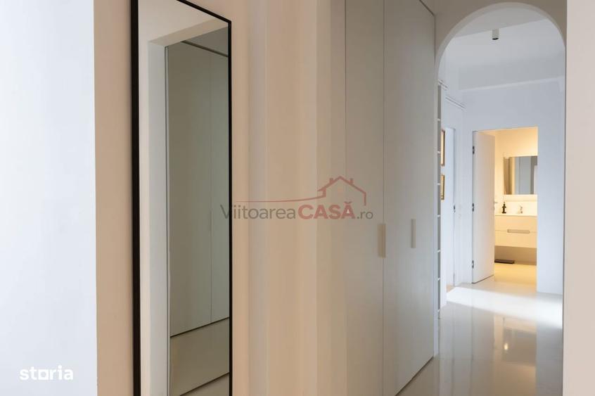 Apartament cu 4 camere decomandat, mobilat în Romană