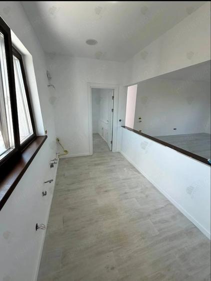 Casă cu 4 camere cu Teren 486 Mp în Berceni