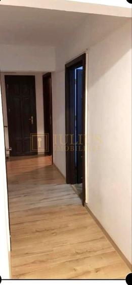 Apartament cu 3 camere in Complexul Studentesc - 11