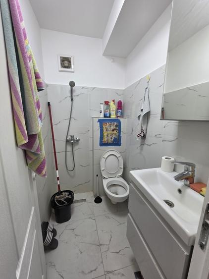 Garsonieră semidecomandată în Titan