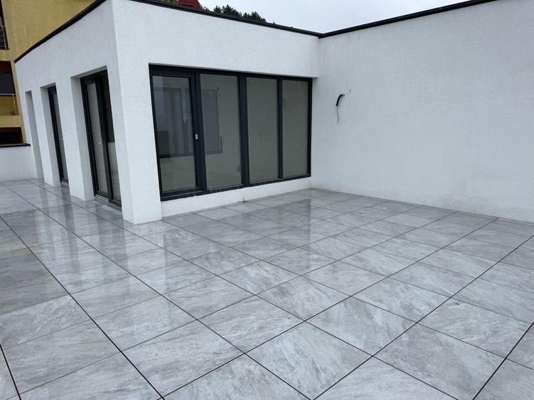 Duplex semifinisat, zona Donath Park - 4
