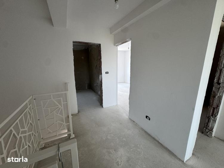 Casă cu 4 camere cu Teren 270 Mp în Central