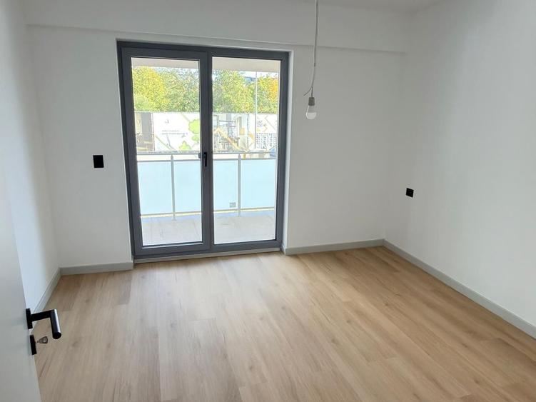 Apartament cu 2 camere decomandat în Lipovei