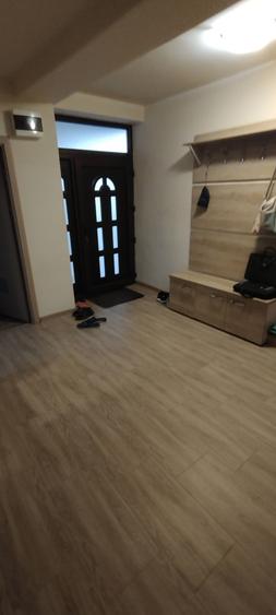 Casă cu 5 camere cu Teren 468 Mp în Lazu