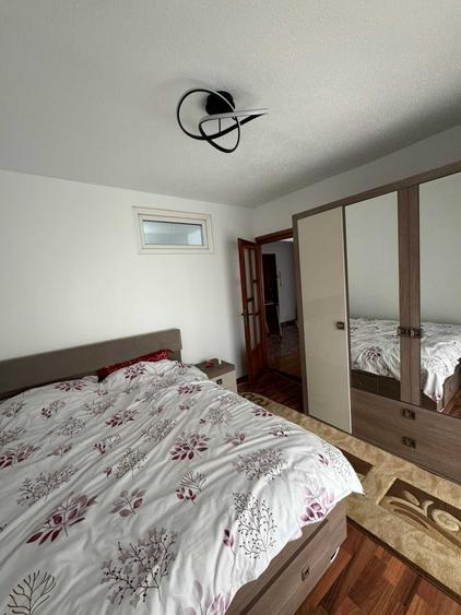 Apartament 2 camere de inchiriat , Bulevardul Traian 5, etaj 2 - 3
