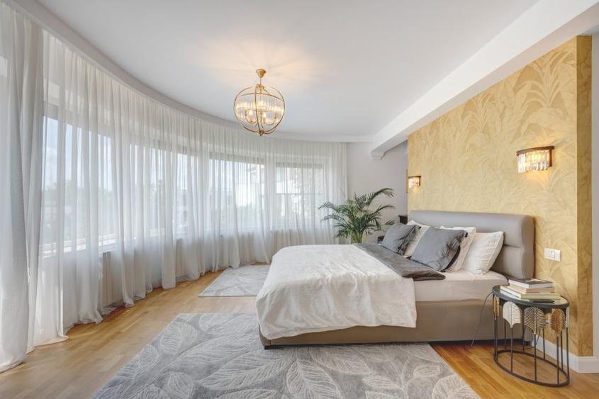 Casă cu 6 camere cu Teren 450 Mp în Băneasa