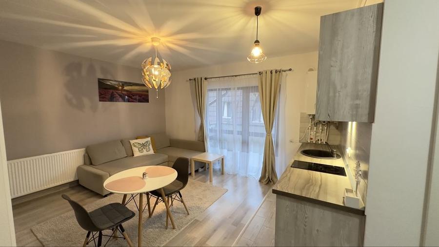 Apartament cu 2 camere decomandat, mobilat în Sânpetru