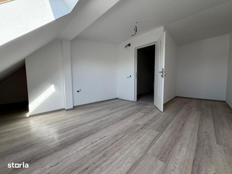Apartament cu 3 camere în Tractorul