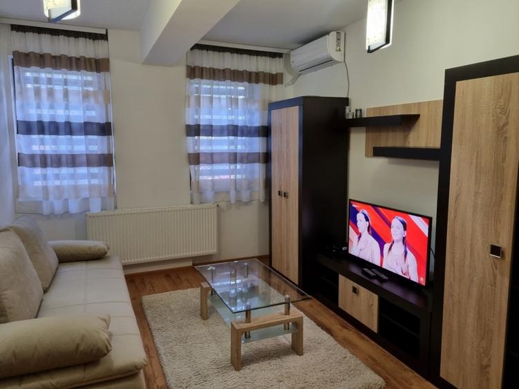 Apartament cu 2 camere decomandat în Mihai Bravu