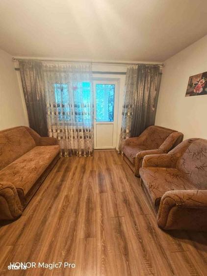 Apartament cu 2 camere semidecomandat în Trivale