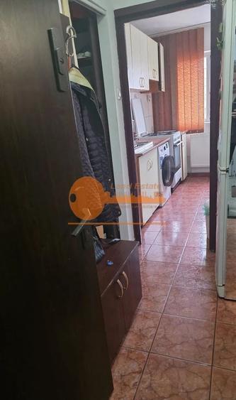 Apartament cu 2 camere semidecomandat, mobilat în Colentina