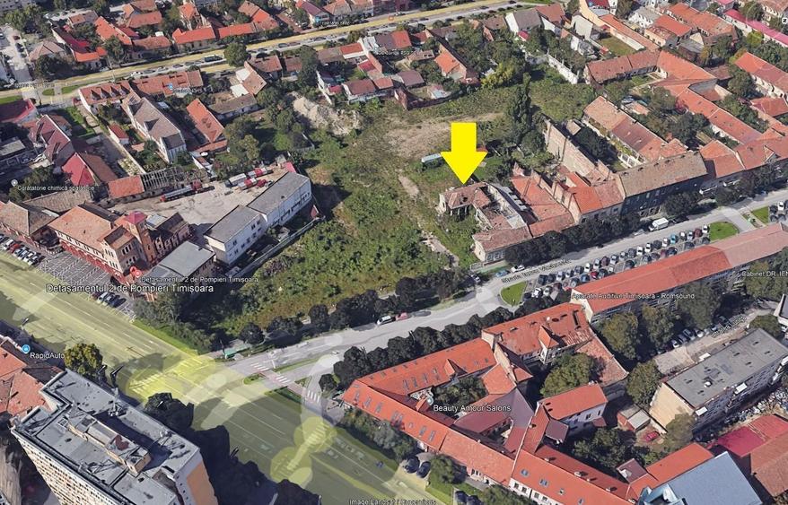 Casă individuală cu 10 camere cu Canalizare în Iosefin