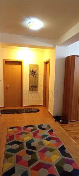 Apartament cu 4 camere decomandat în Aradului