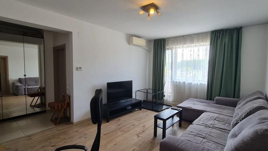 Apartament cu 2 camere decomandat în Băneasa