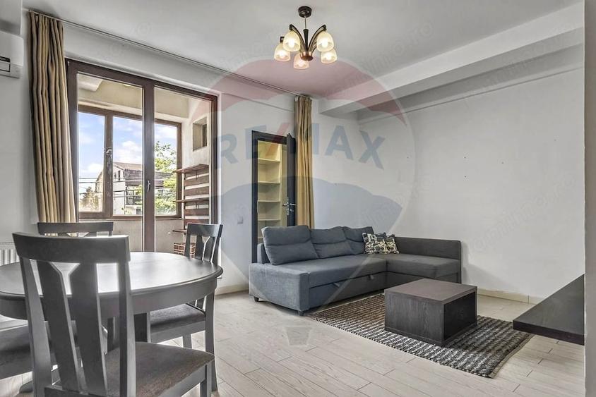 Apartament cu 2 camere decomandat în Jiului