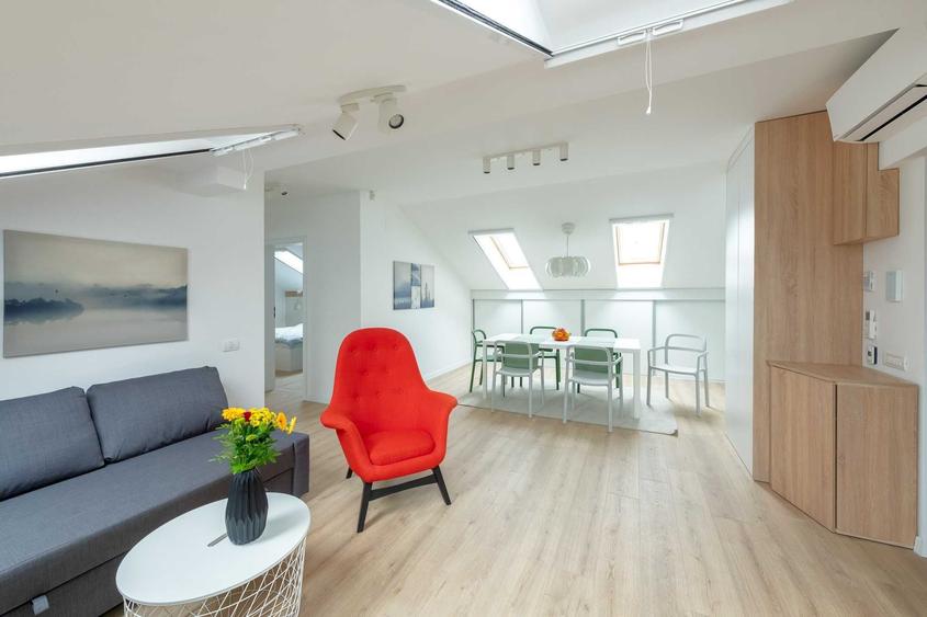 Apartament cu 3 camere decomandat în Dumbrăvița