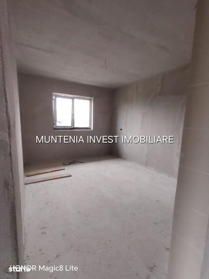 Casă cu 4 camere cu Teren 308 Mp în Moșoaia