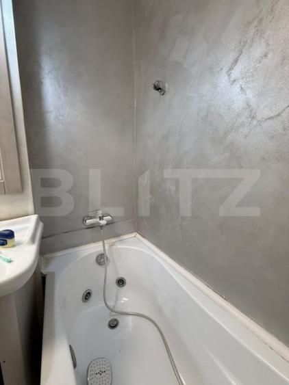 Apartament cu 2 camere nedecomandat în Central