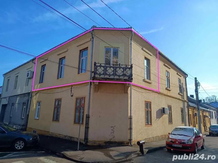 Apartament cu 3 camere decomandat în Ultracentral