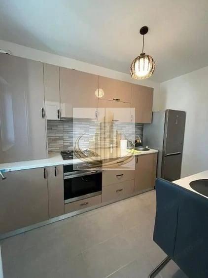 Apartament cu 2 camere semidecomandat în Girocului