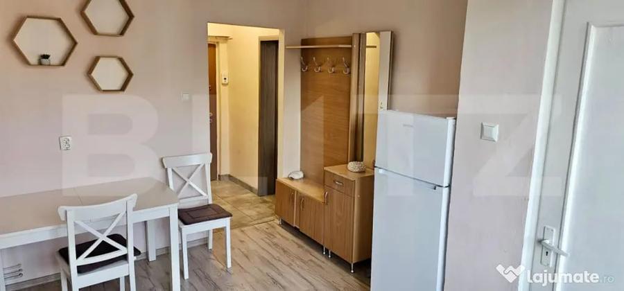 Garsonieră decomandată în Gruia