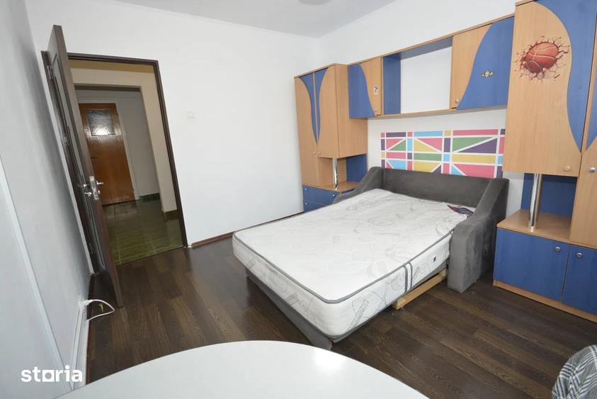 Apartament cu 4 camere decomandat, mobilat în Drumul Taberei