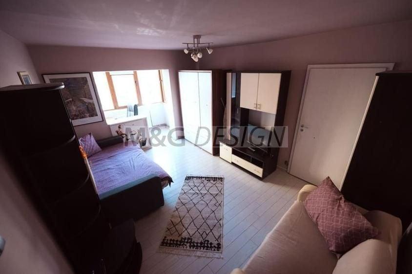 Apartament cu 2 camere semidecomandat în Complex Studențesc