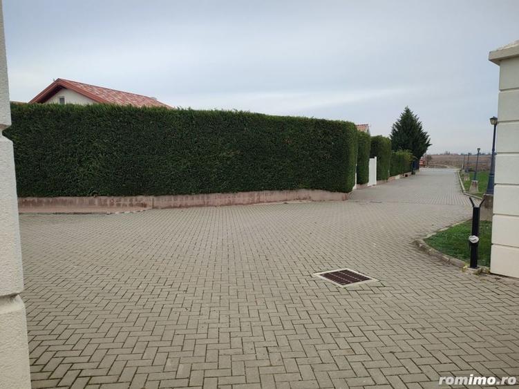 Casă cu 5 camere cu Teren 500 Mp în Sânandrei
