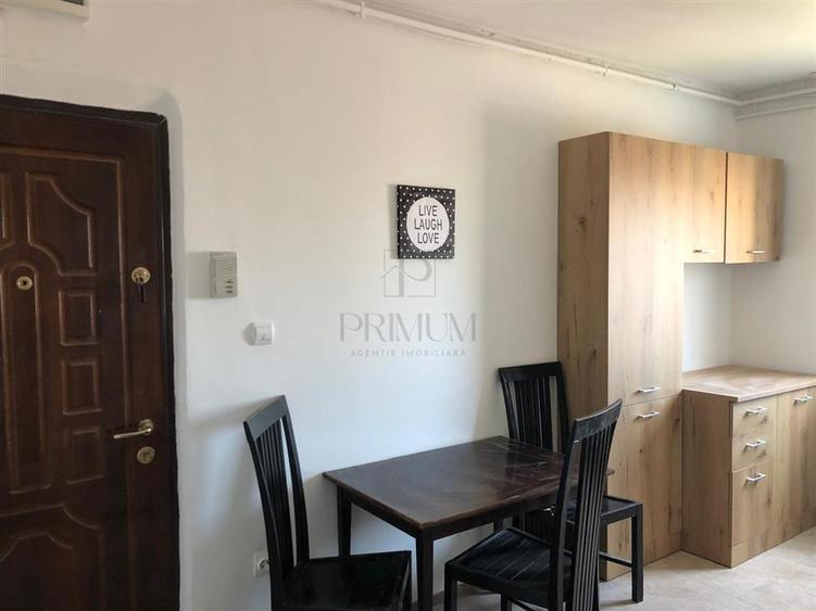 Apartament cu 2 camere decomandat în Olimpia-Stadion