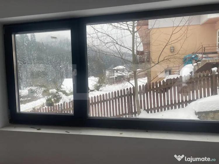 Casă cu 4 camere cu Teren 1096 Mp în Central