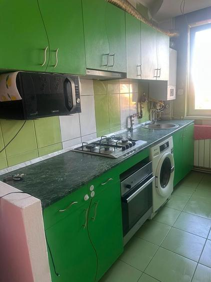 Apartament cu 2 camere decomandat în Exterior Vest