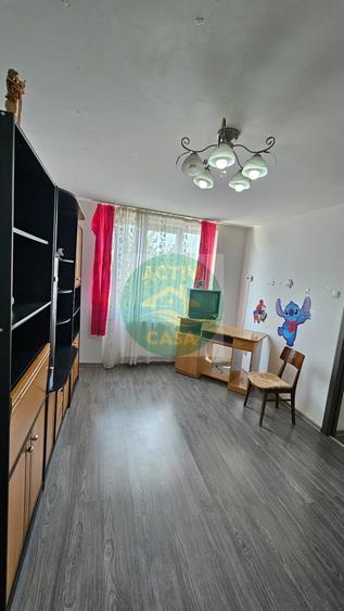 Apartament cu 2 camere decomandat în Est
