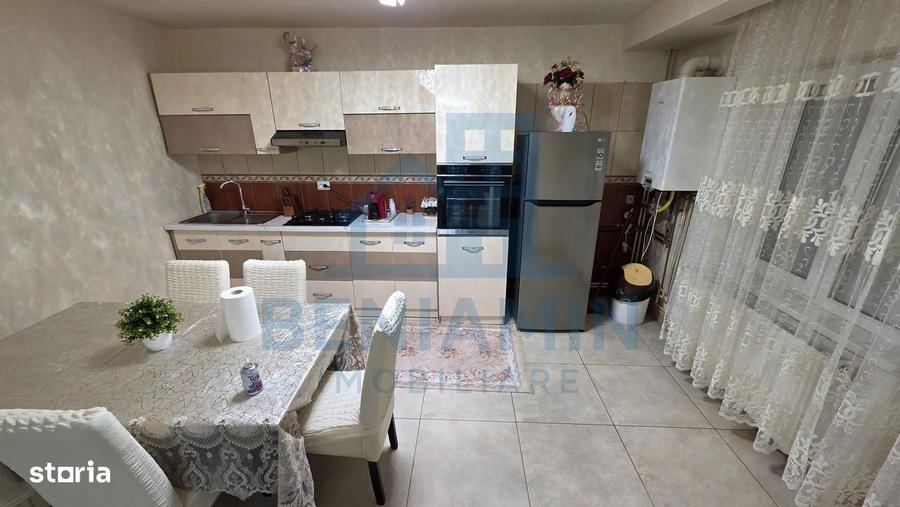 Casă cu 5 camere cu Teren 334 Mp în Central