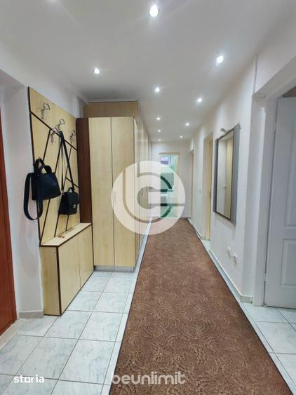 Apartament cu 3 camere decomandat, mobilat în Ștrand